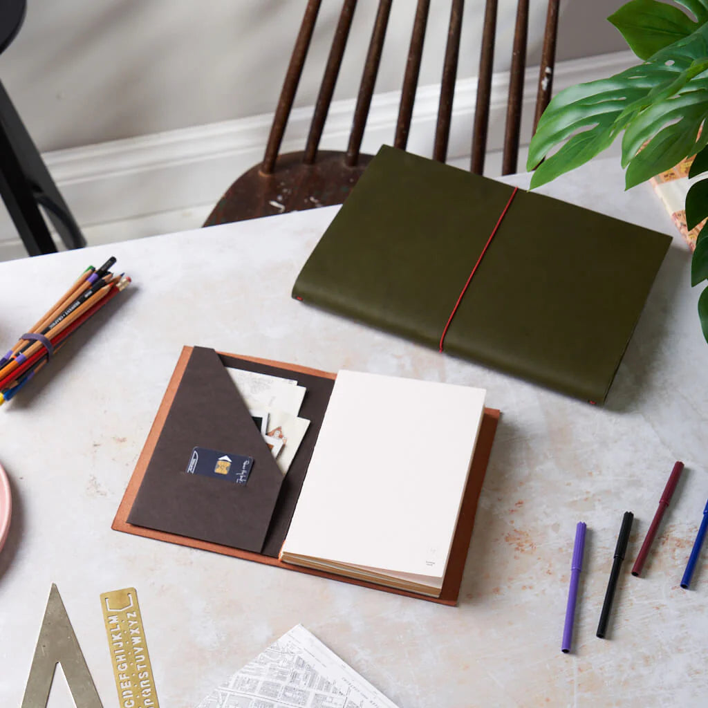 Paper Republic Card & Cash Holder