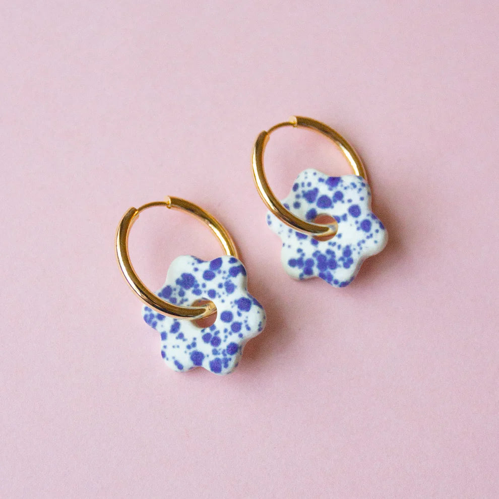 Ceramic Daisy Hoops - Blue Speckle