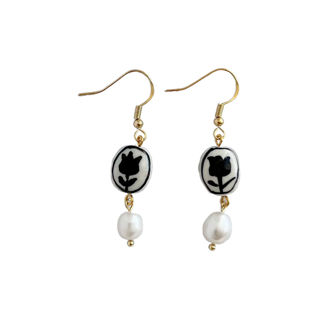 Black Tulip Earrings - Beaded Earrings