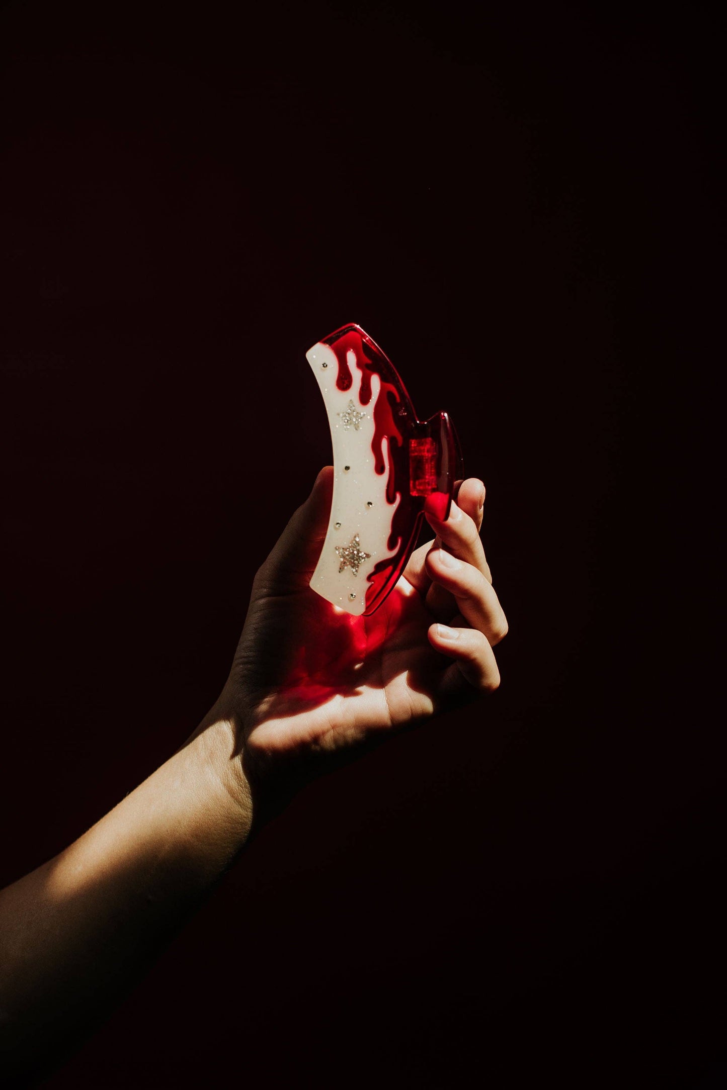 Red Carrie Claw Clip