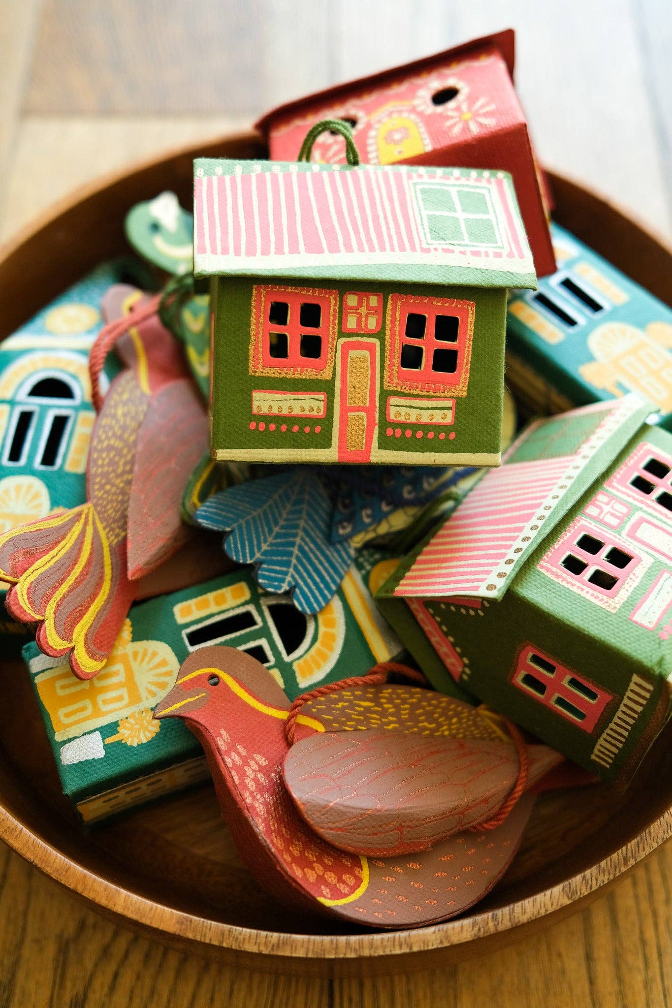 Scottish House Screen-Printed Board Decoration