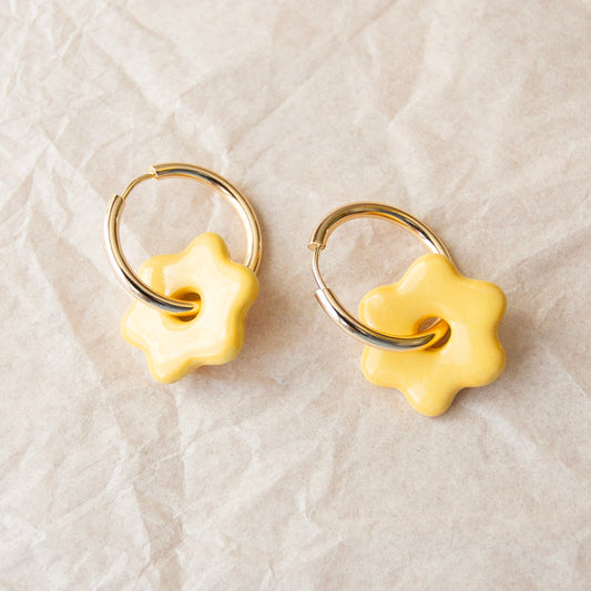 Ceramic Daisy Hoops - Butter