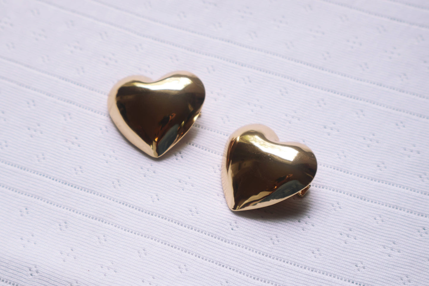 Metallic Heart Clips