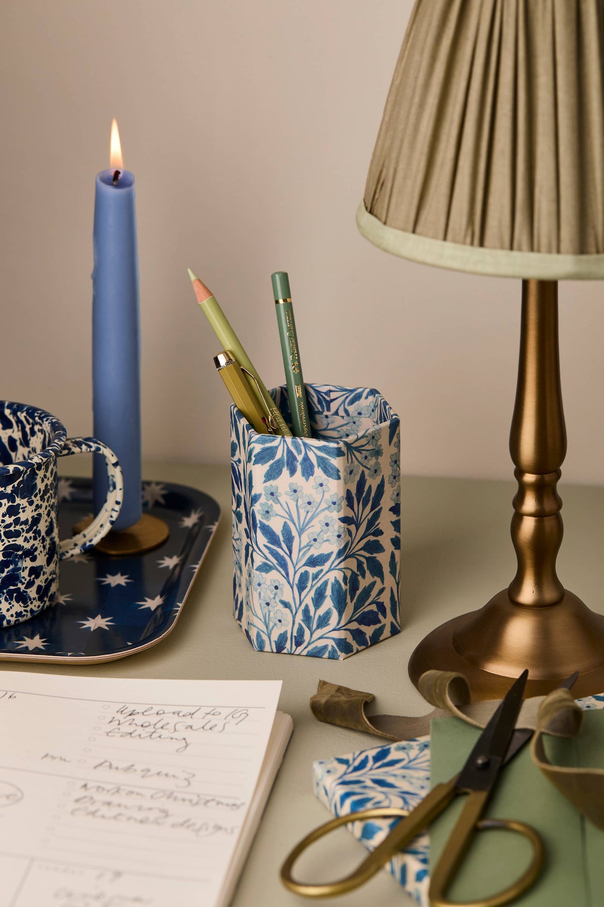 Pen Pot - Blue Flora