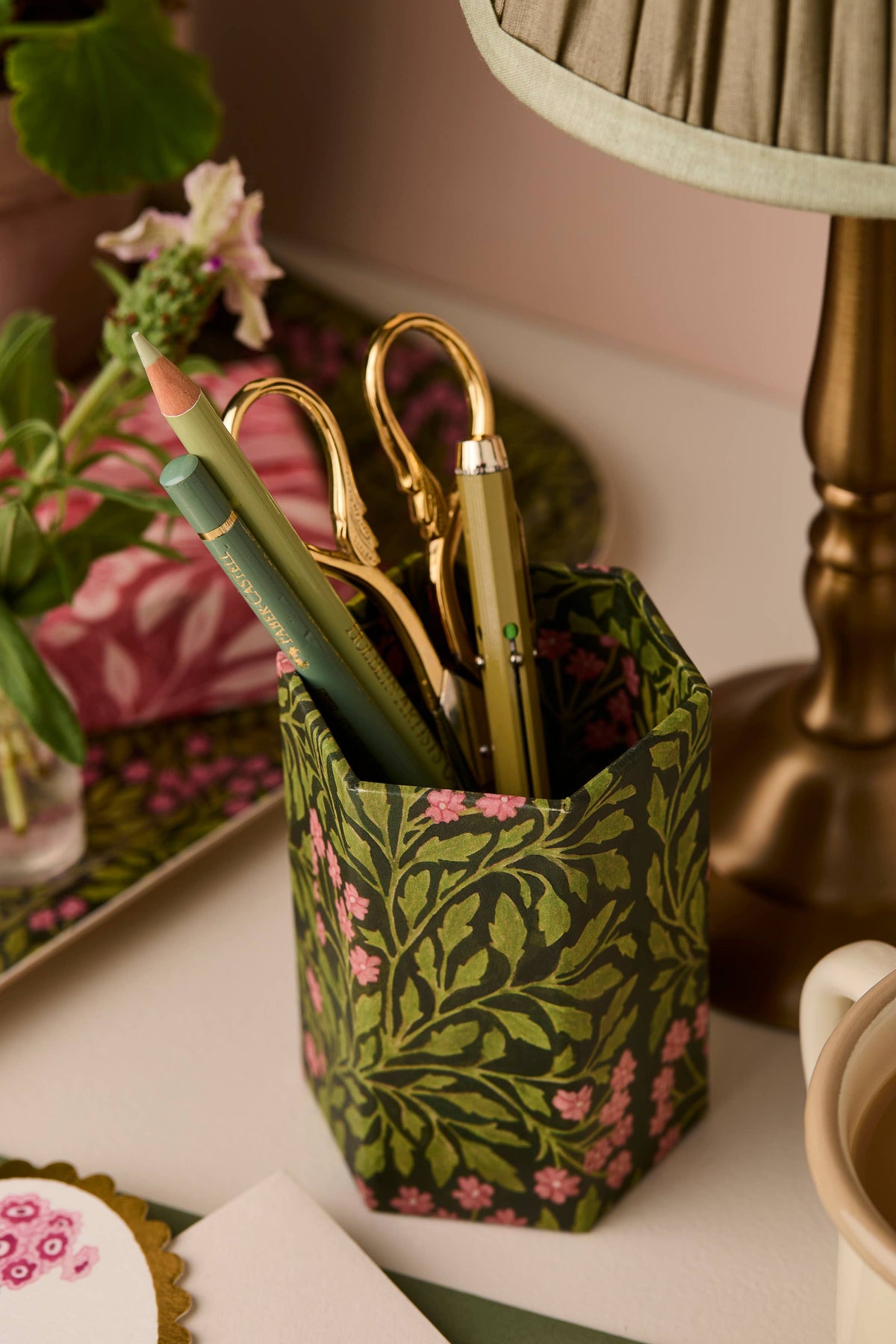 Pen Pot - Green Flora