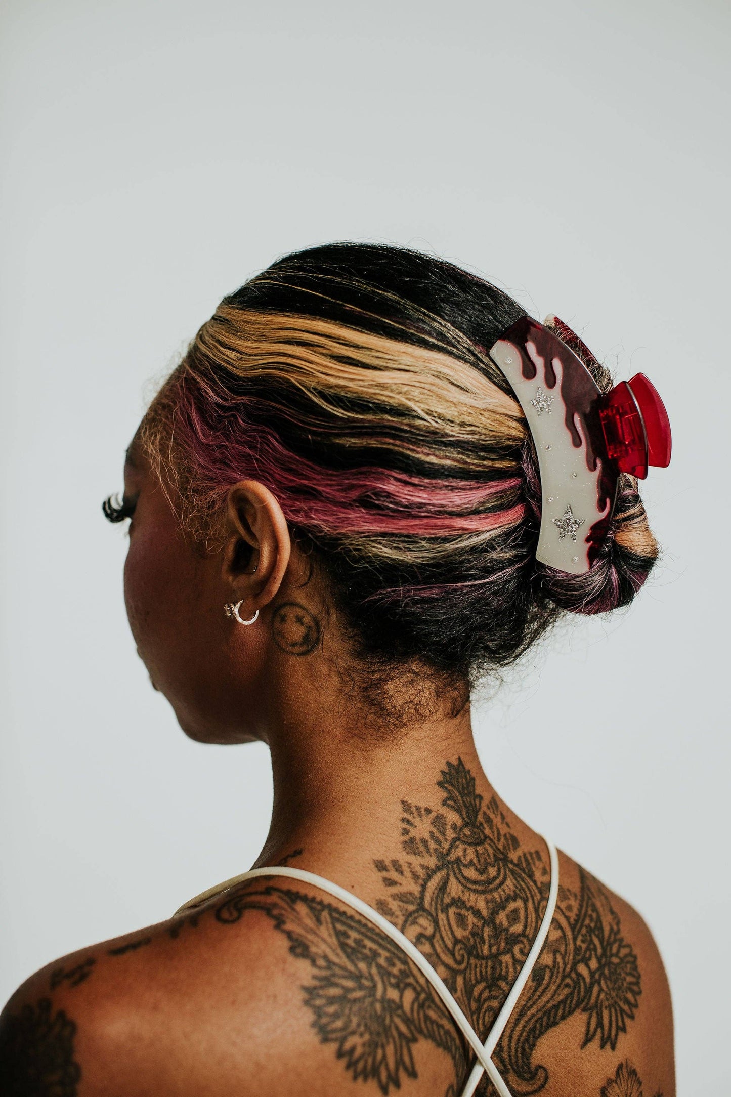 Red Carrie Claw Clip