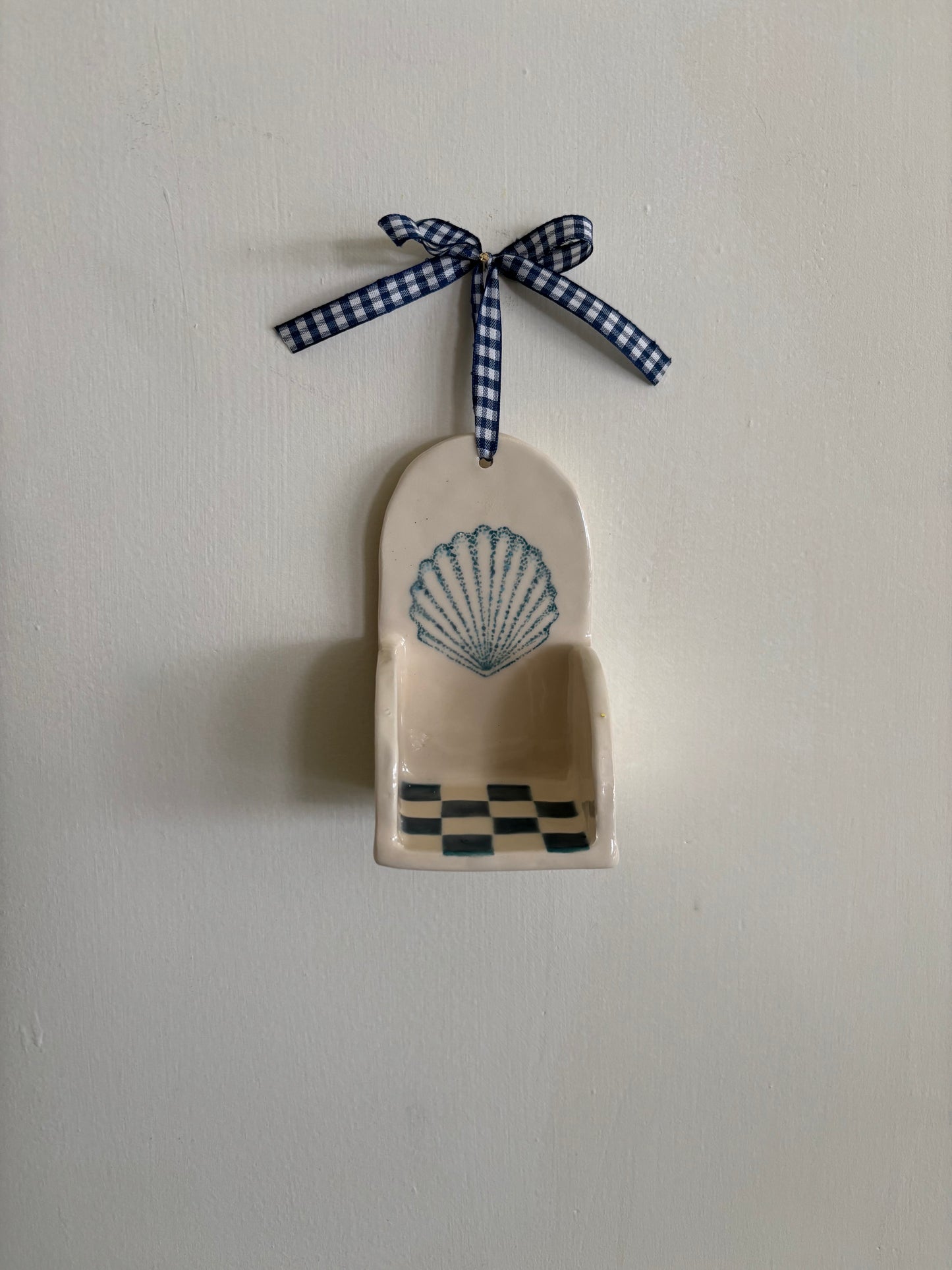Small Ceramic Shelf - Shell