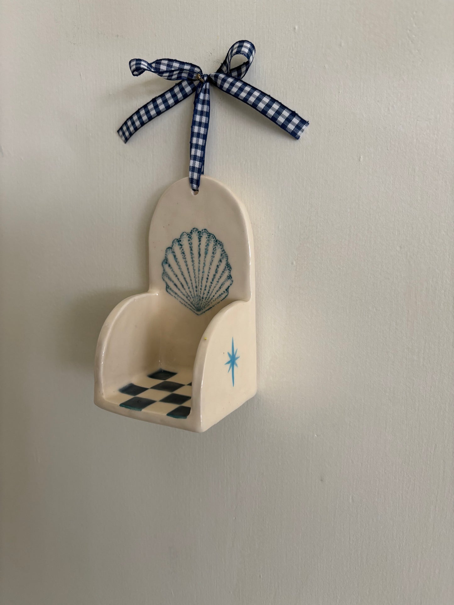Small Ceramic Shelf - Shell