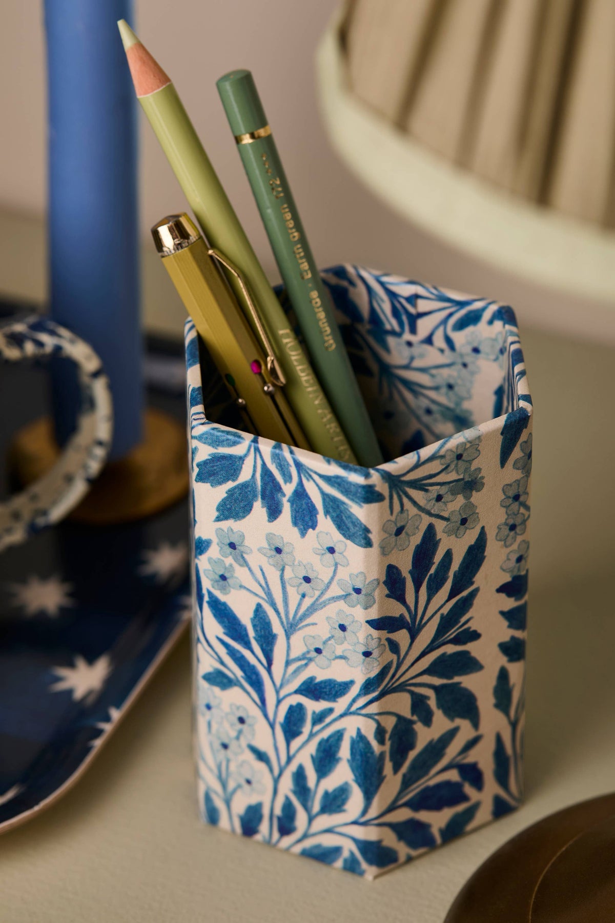 Pen Pot - Blue Flora