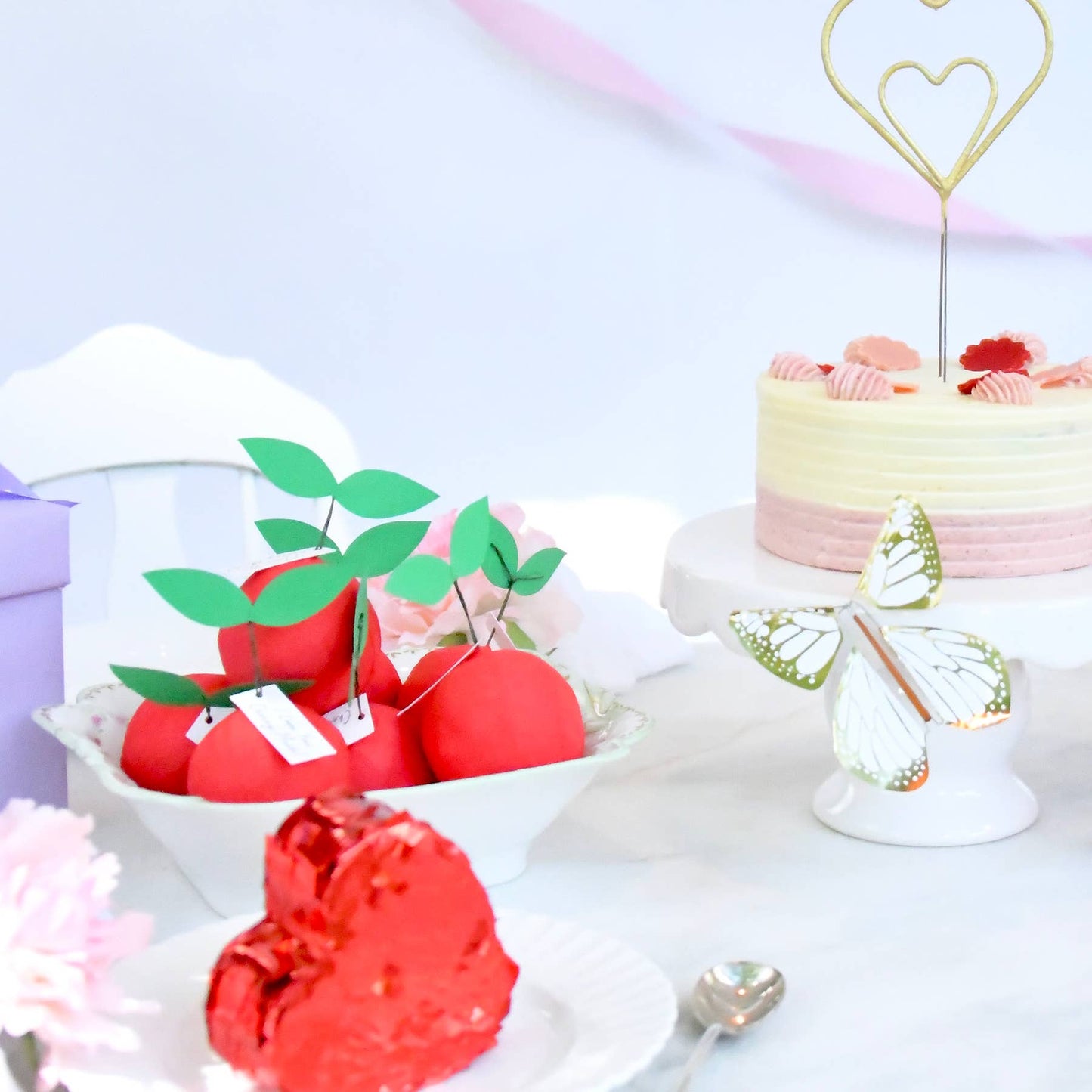 Mini Surprise Ball - Cherry