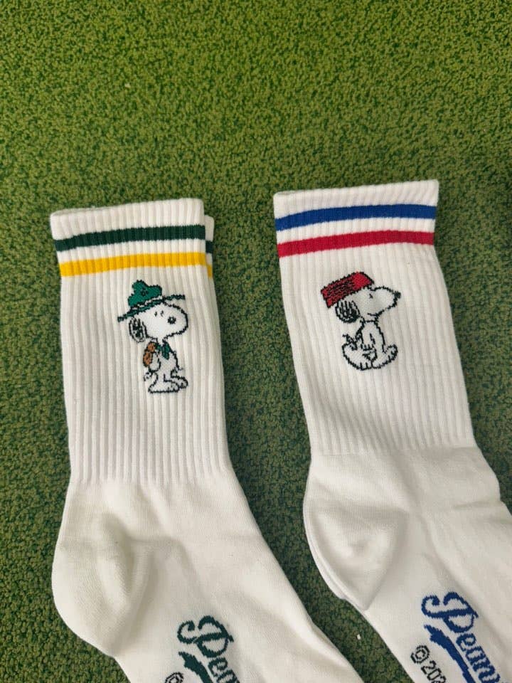 Peanuts Variety Snoopy Crew Socks