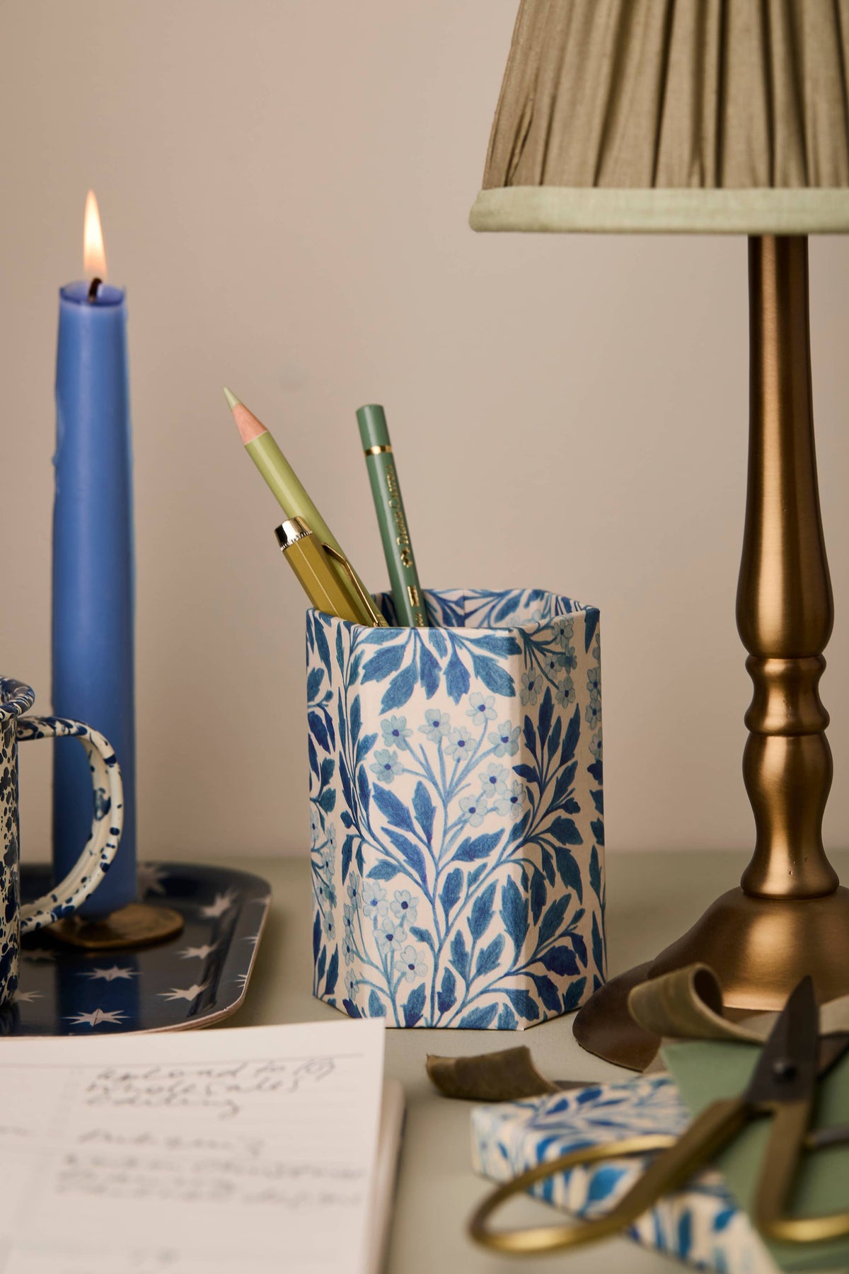 Pen Pot - Blue Flora